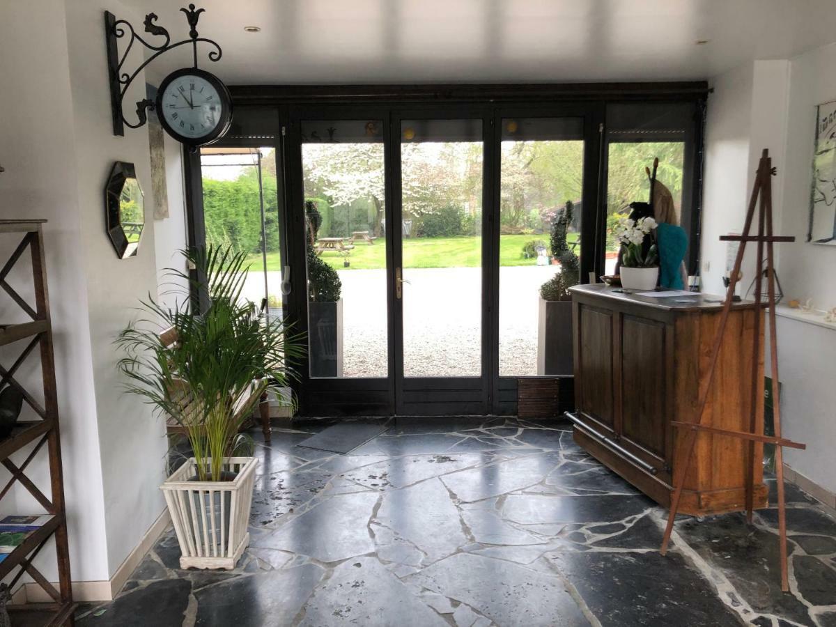 La Ferme De La Place Bouvines Екстер'єр фото